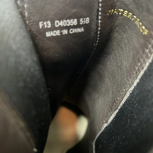 Cole Haan Graham Short Boot in Sequoia Suede Size 5 1/2B - Picture 9 of 10